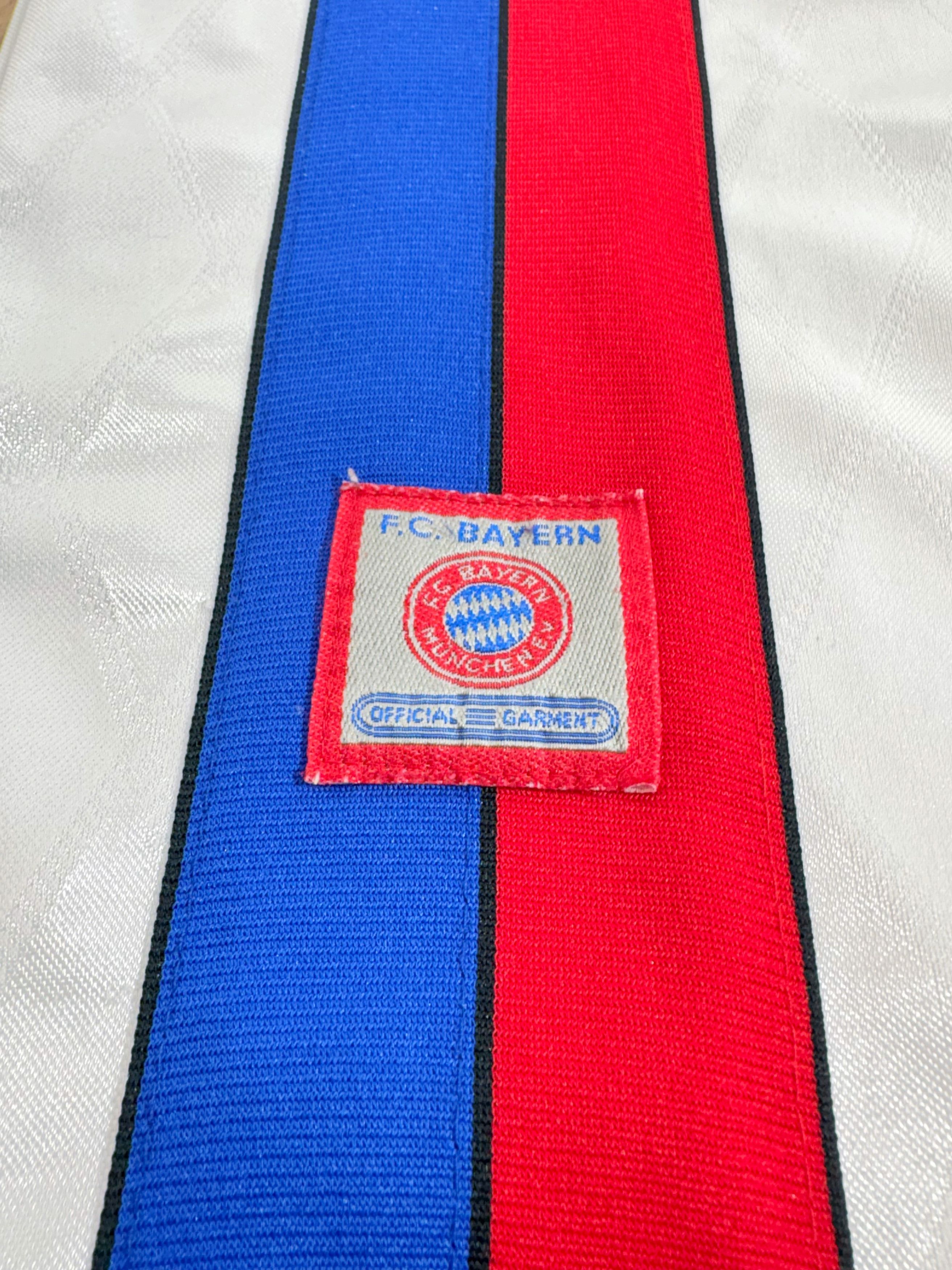 Adidas RARE Vintage Adidas FC Bayern Munchen 1996-98 Away kit #20 Size US S / EU 44-46 / 1 - 7 Thumbnail