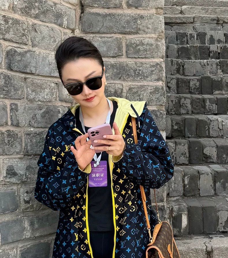 Louis Vuitton Louis Vuitton Full printed logo gradient jacket 2503-Nextar Size XS / US 0-2 / IT 36-38 - 7 Thumbnail