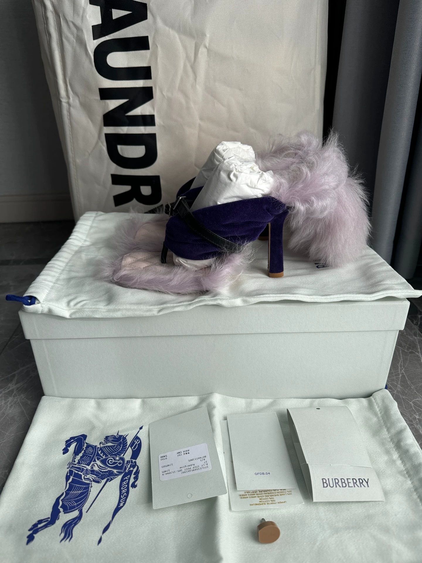 Burberry Burberry Faux Fur Pumps Pink/Purple 38 Size US 7.5 / IT 37.5 - 2 Thumbnail