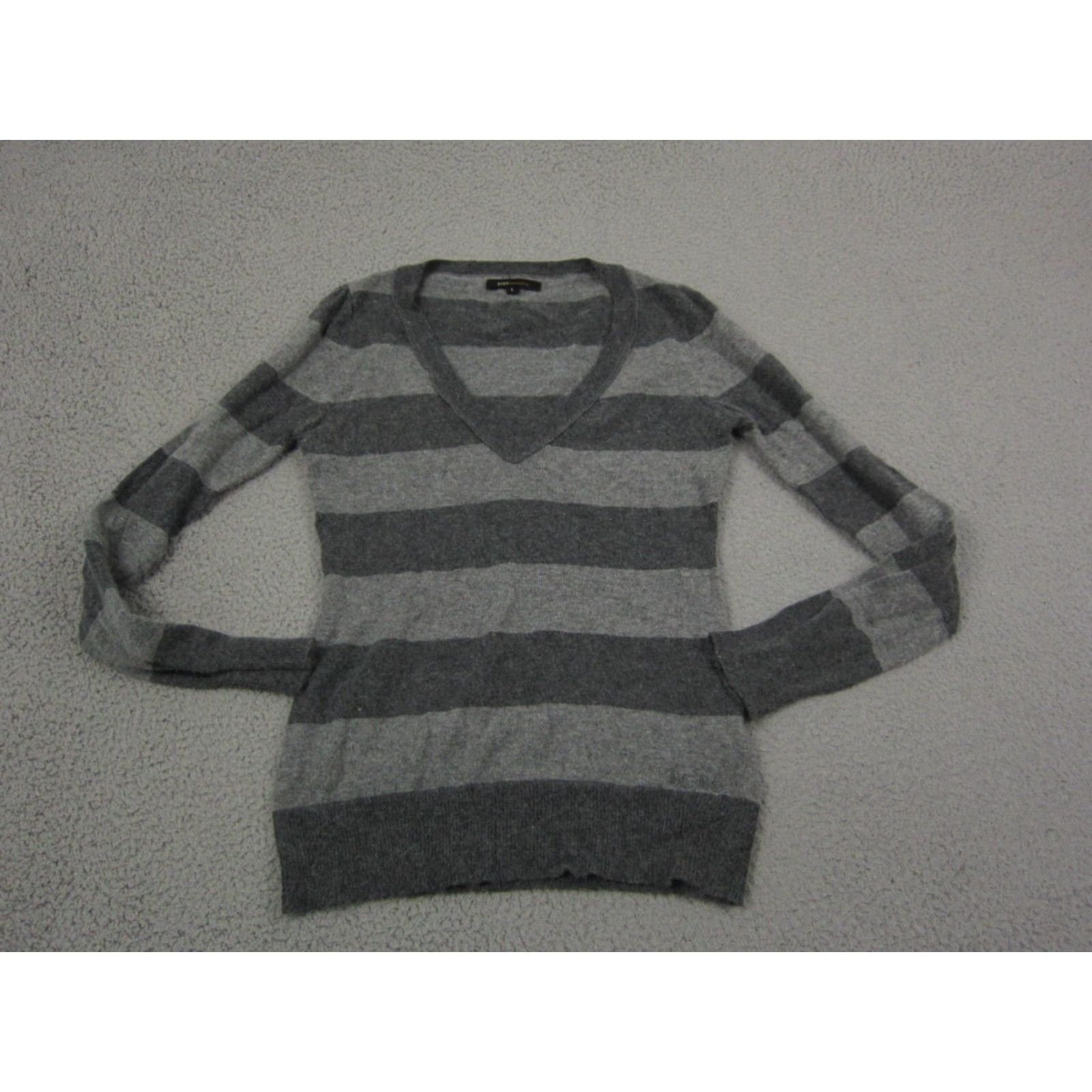 Bcbgmaxazria BCBGMAXAZRIA Sweater Womens L Stripe Gray Black Wool Angora Rabbit V-Neck Pullover 90s Size L / US 10 / IT 46 - 2 Thumbnail