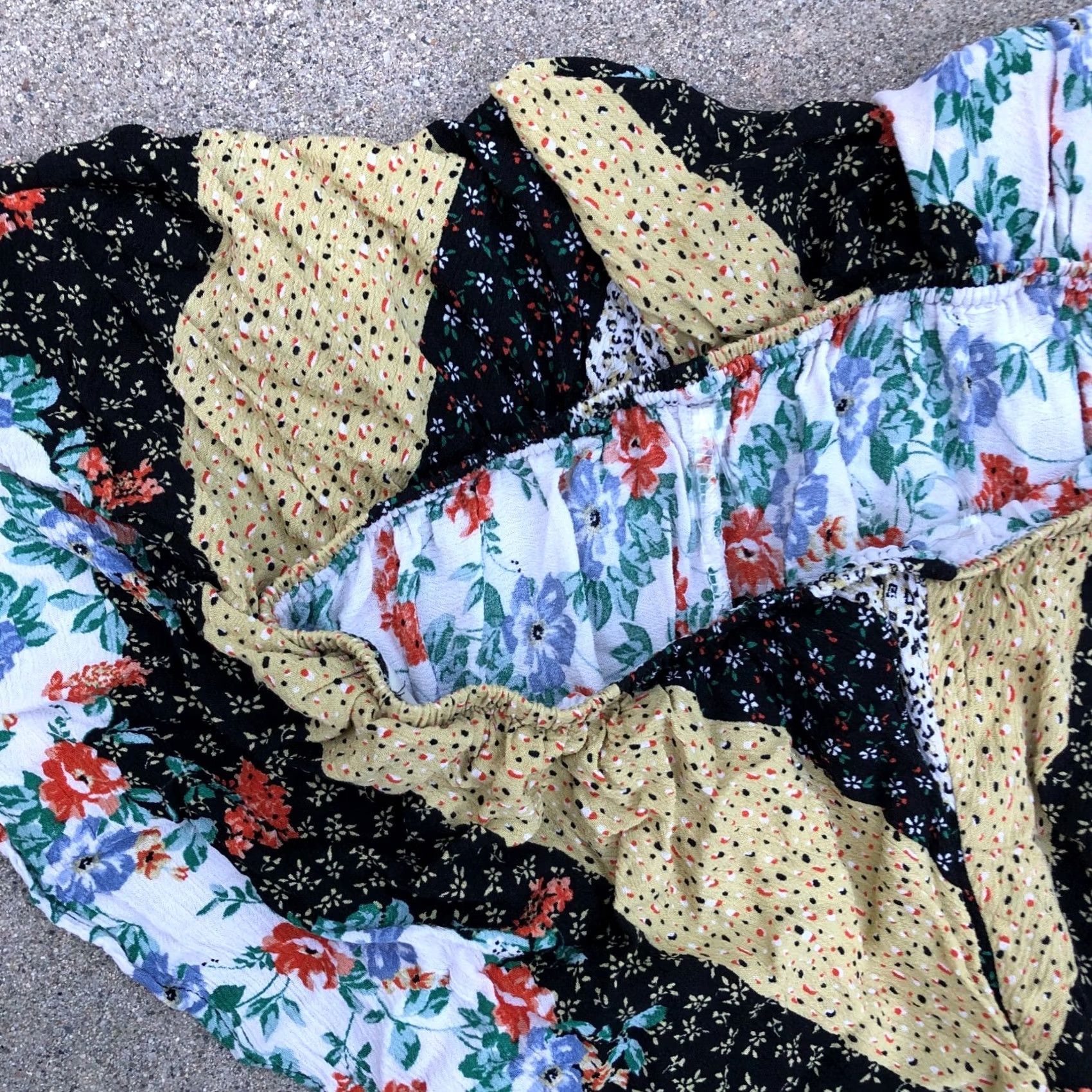 Vintage BLUE BUTTERCUP Floral Jumpsuit Women's LG Ruffle Sleeve USA Rayon Wide Leg Size 36" / US 14 / IT 50 - 2 Thumbnail