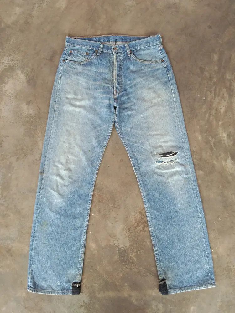 Levi's Vintage Levi's 501 Distressed Jeans 32x31 Size US 32 / EU 48 - 1 Thumbnail
