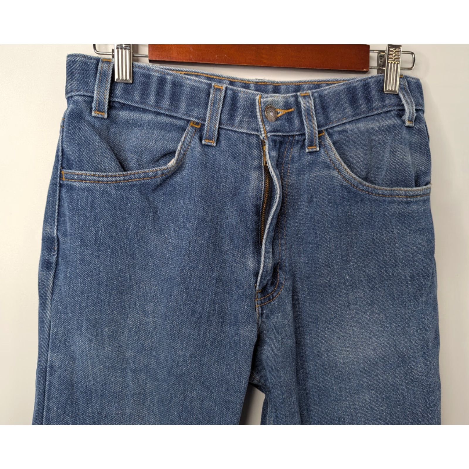 Levi's VINTAGE Levi's 547 Jeans Mens 31 Blue Denim 5-Pocket Straight 90s Boys? Size US 31 - 6 Thumbnail