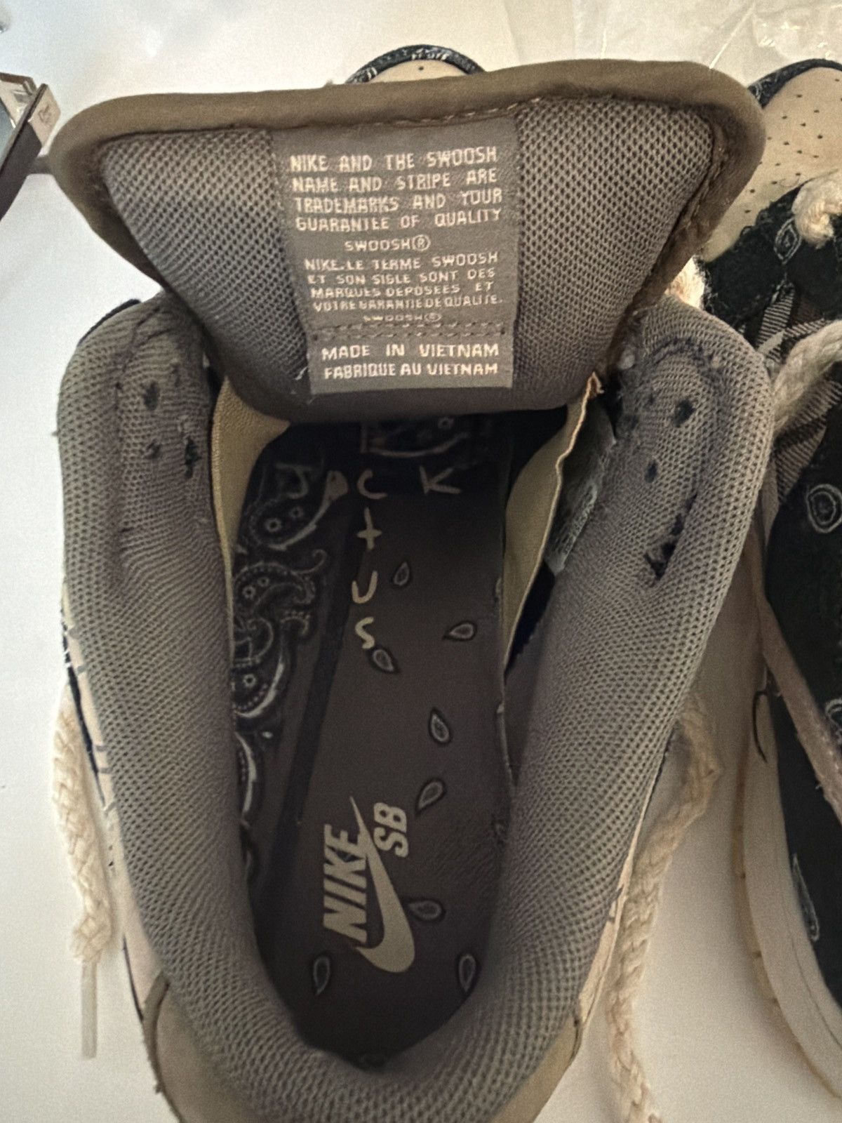 Nike × Travis Scott Travis Scott Cactus Jack × Nike SB Size US 10.5 / EU 43-44 - 9 Thumbnail