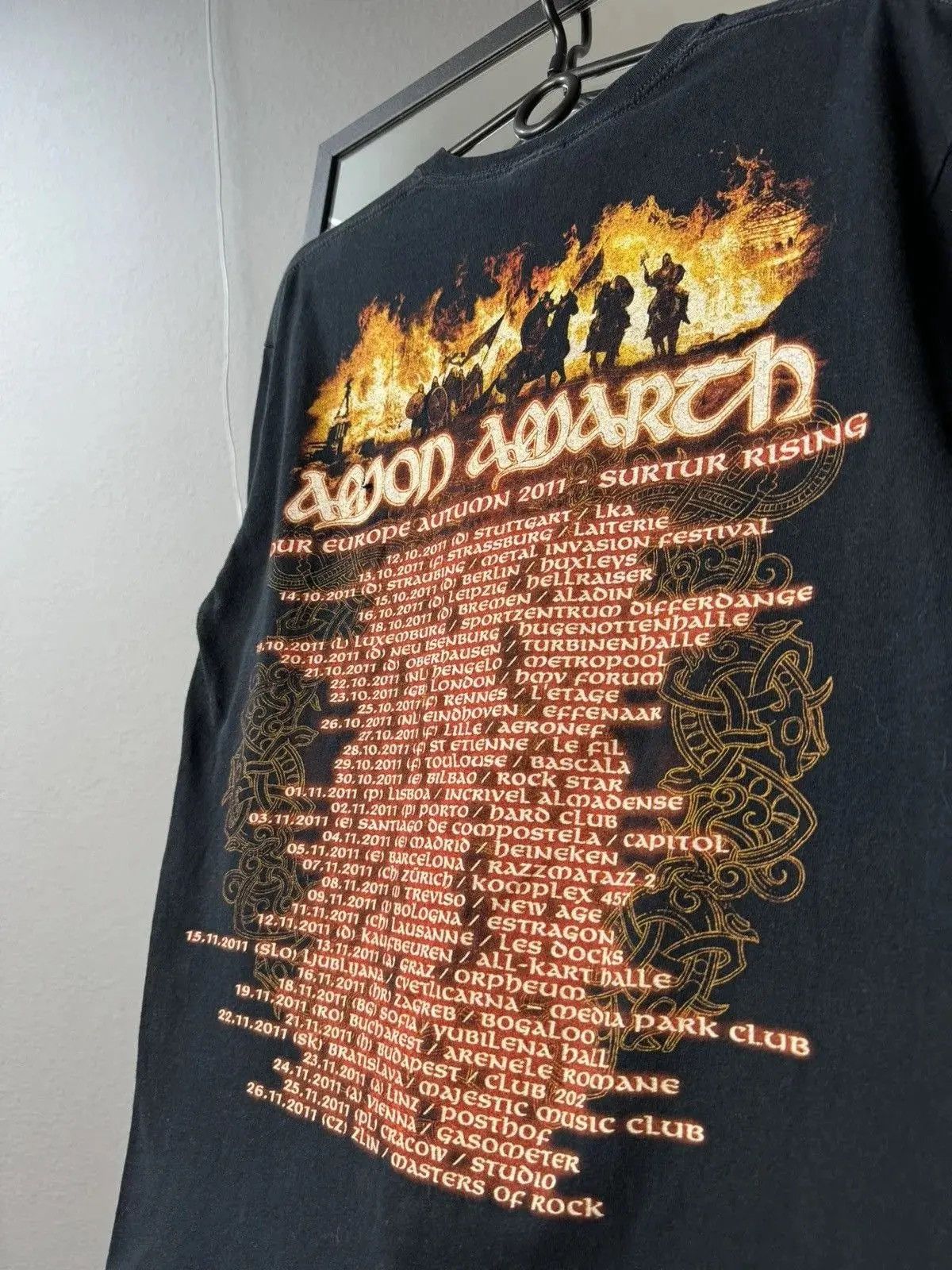 Band Tees × Vintage 2011 Amon Amarth Tour Faded Paint Splattered Distressed Tee Size US M / EU 48-50 / 2 - 8 Thumbnail