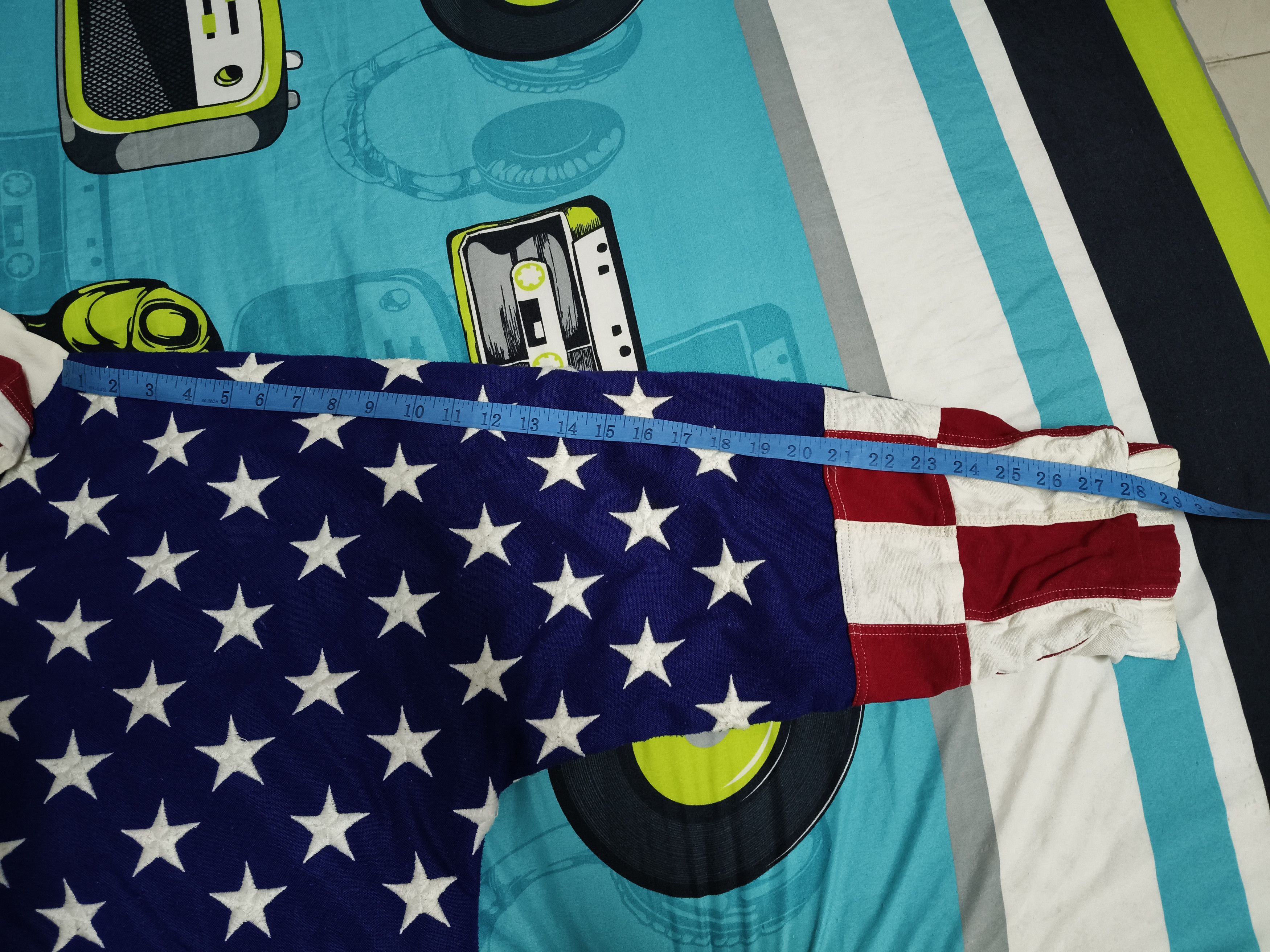 American Edition VINTAGE 1993 LIMITED EDITION LTD. AMERICAN FLAG BAGGY JACKET Size US XL / EU 56 / 4 - 16 Thumbnail