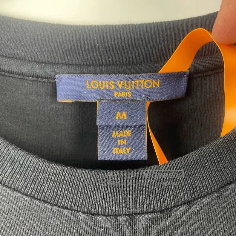 Louis Vuitton Louis Vuitton Disc short sleeve Size US M / EU 48-50 / 2 - 3 Thumbnail