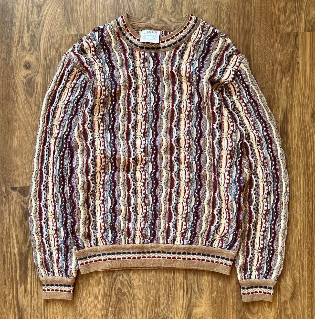 Rare Coogi Knit / Sweater (Red/Beige/White)