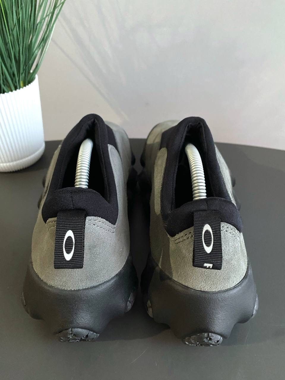 Oakley Vintage Oakley Flesh 00s Grey Suede Slip On Sneaker Size US9 Size US 9 / EU 42 - 9 Thumbnail