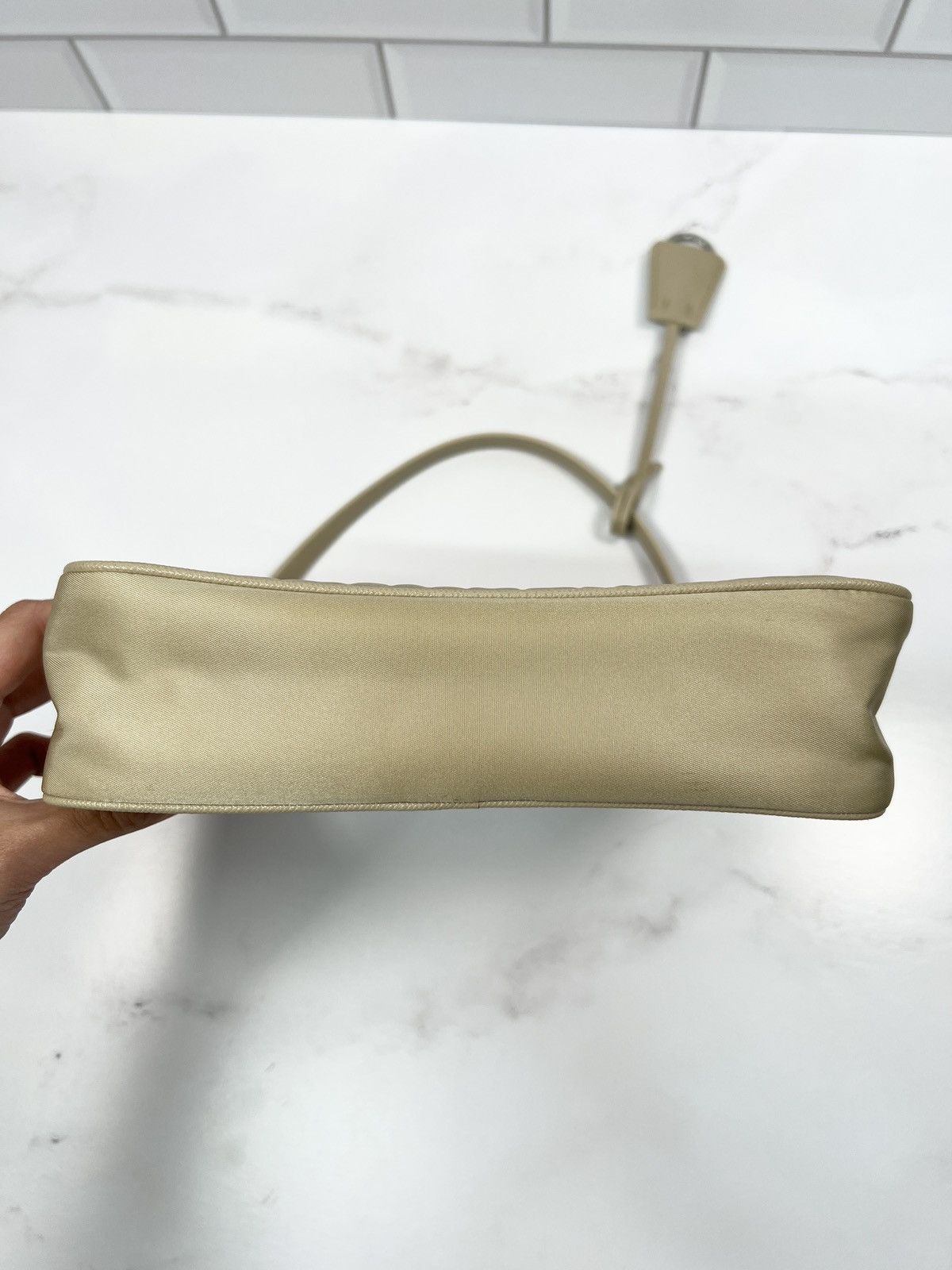 Prada Prada Re-edition 2005 Re-nylon Zip Hobo Shoulder Bag Purse Size ONE SIZE - 4 Thumbnail
