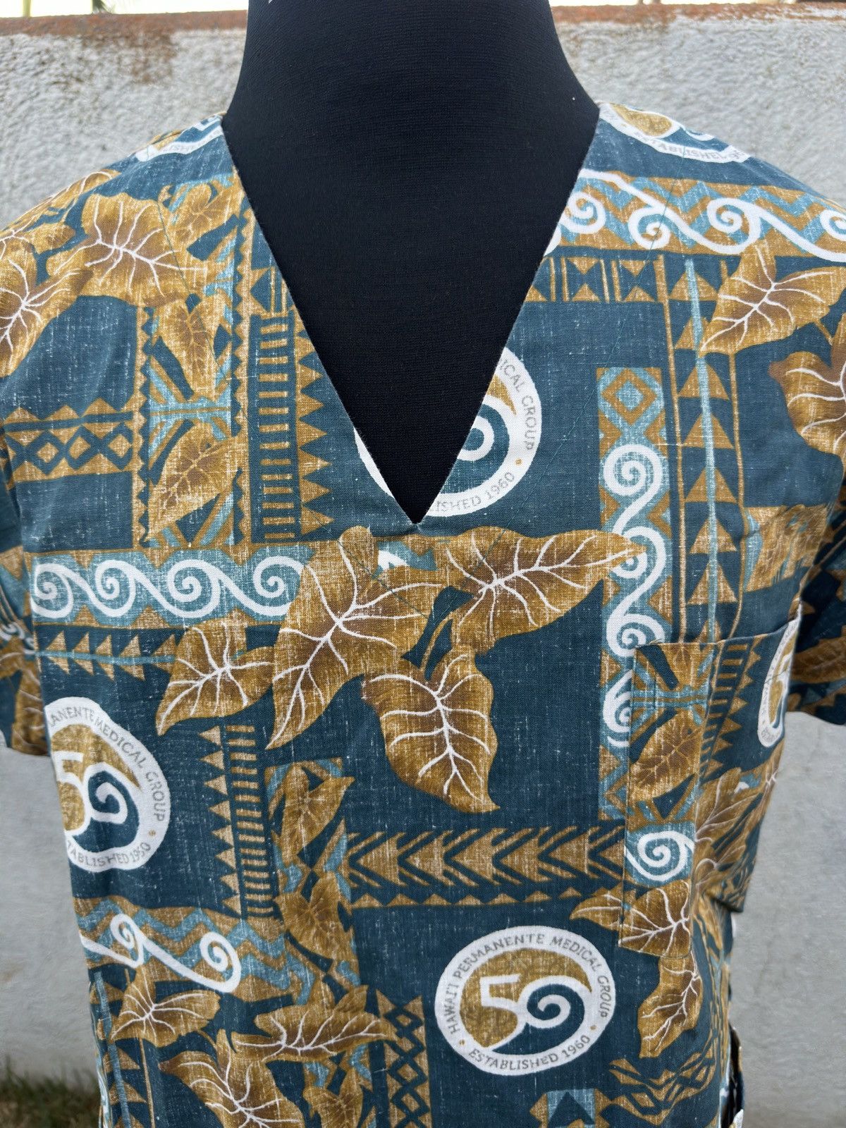 Reyn Spooner Reyn Spooner Scrub Hawaii Permanente Medical Group Men’s M Size US M / EU 48-50 / 2 - 3 Thumbnail