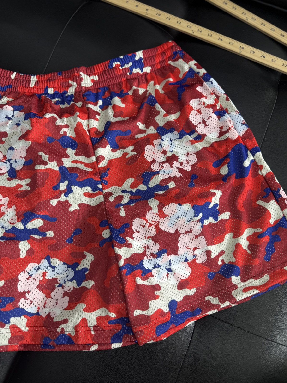 DENIM TEARS Denim Tears Mesh Summer Shorts Red Camo Size XL (NEW) Size US 36 / EU 52 - 2 Thumbnail