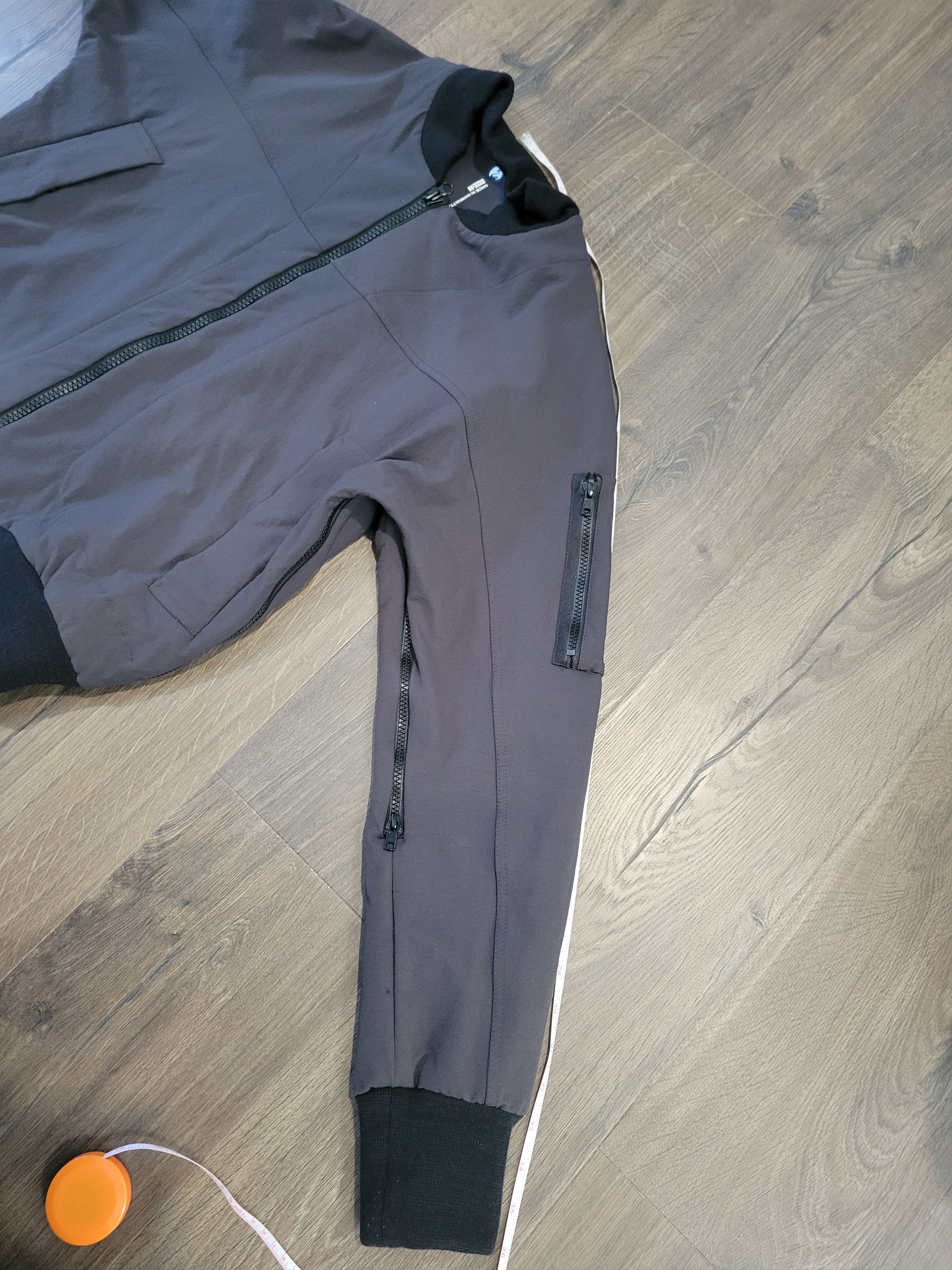 Outlier Bombtwill Bombshell Size US M / EU 48-50 / 2 - 12 Thumbnail