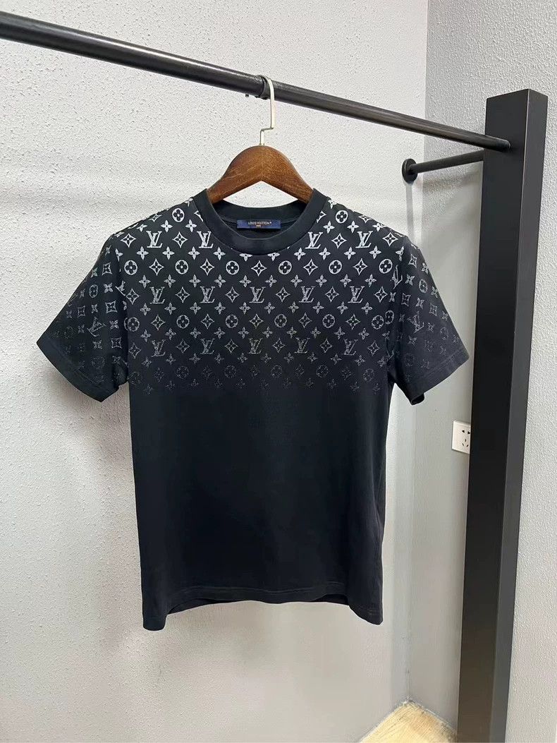 Louis Vuitton louis vuitton gradient short sleeve t-shirt-dmc Size US S / EU 44-46 / 1 - 1 Thumbnail