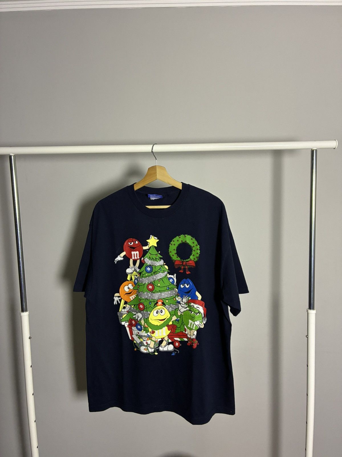 Vintage Vintage M&M t shirt Size US XL / EU 56 / 4 - 1 Thumbnail