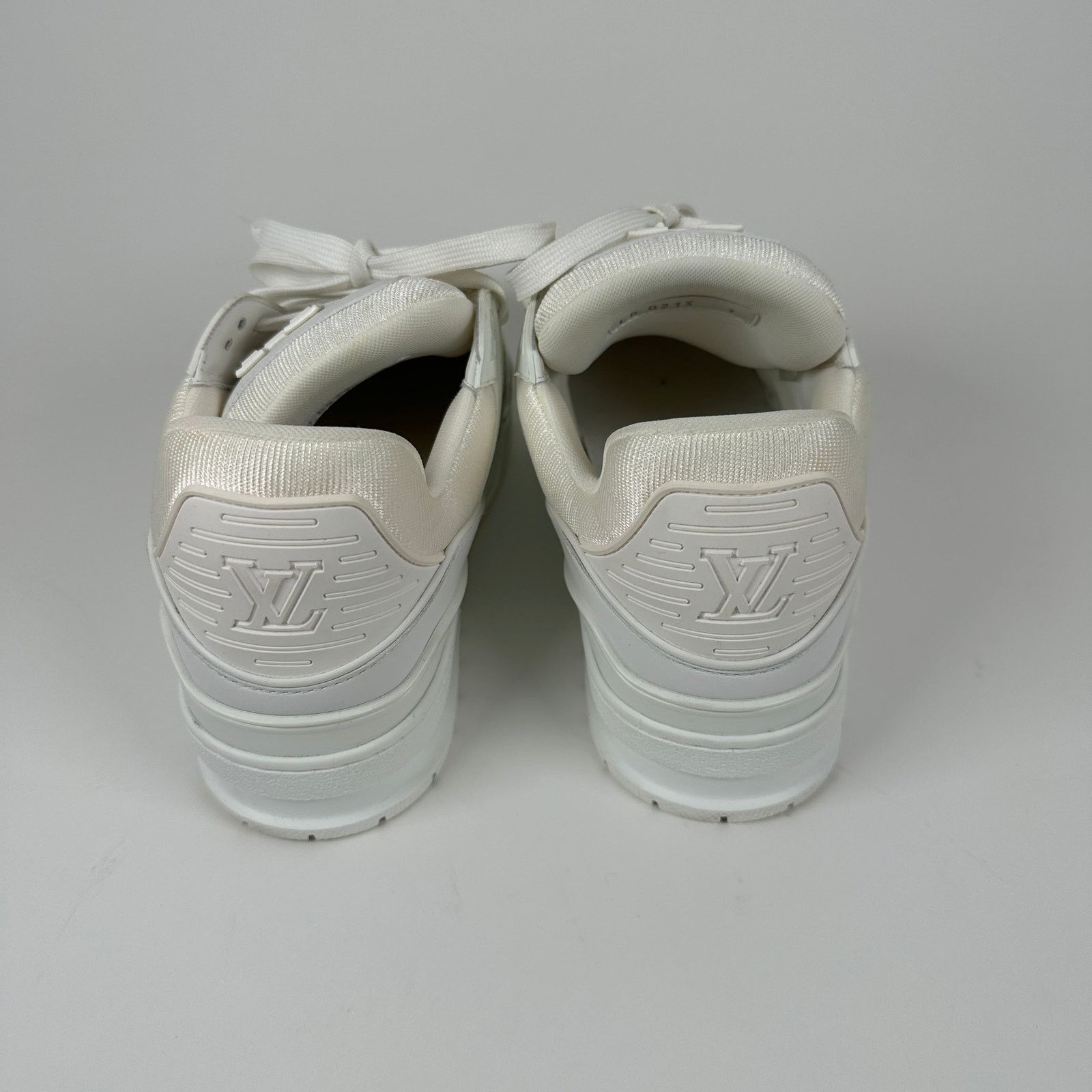 Louis Vuitton Louis Vuitton Triple White Trainer Size 7LV Size US 8 / EU 41 - 5 Thumbnail