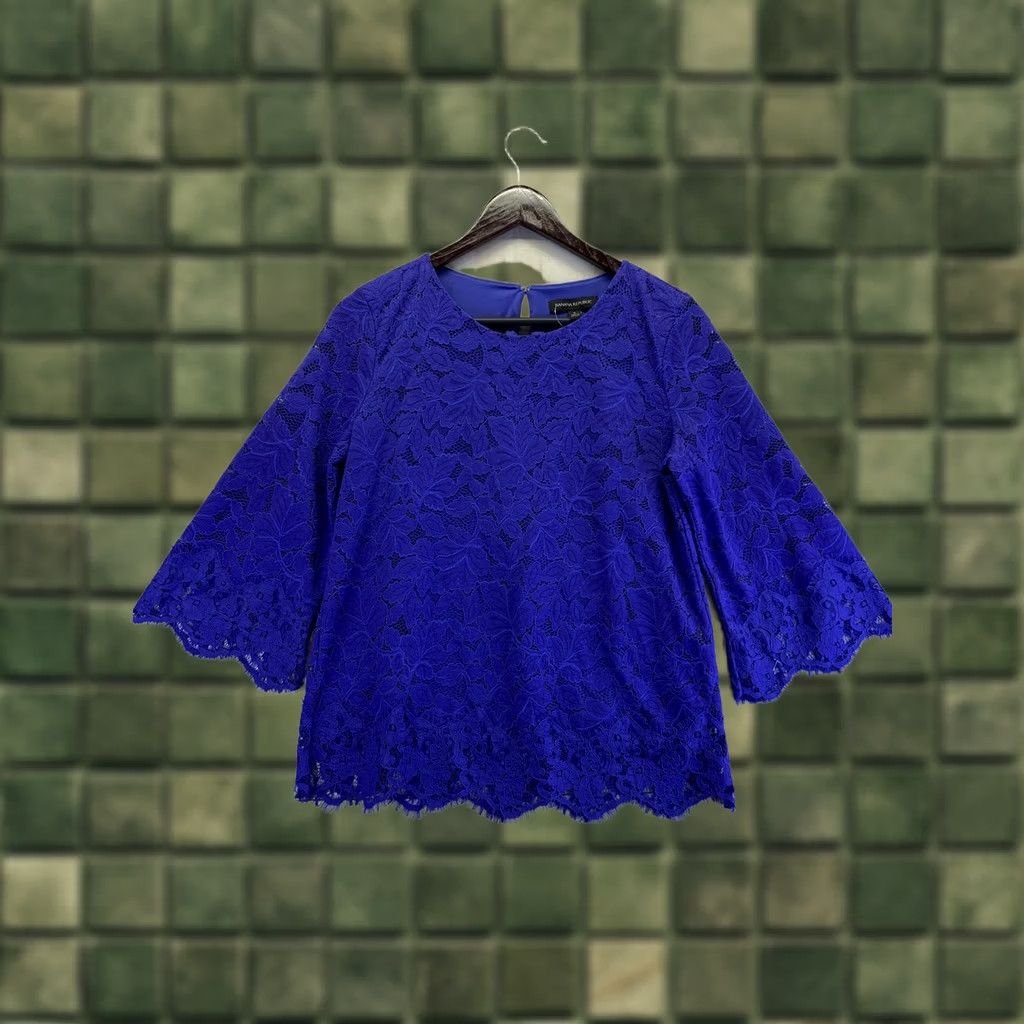 Banana Republic Banana Republic Blouse Top Womens Size S-6597 Blue Lace 3/4 Bell Sleeve Size S / US 4 / IT 40 - 1 Thumbnail