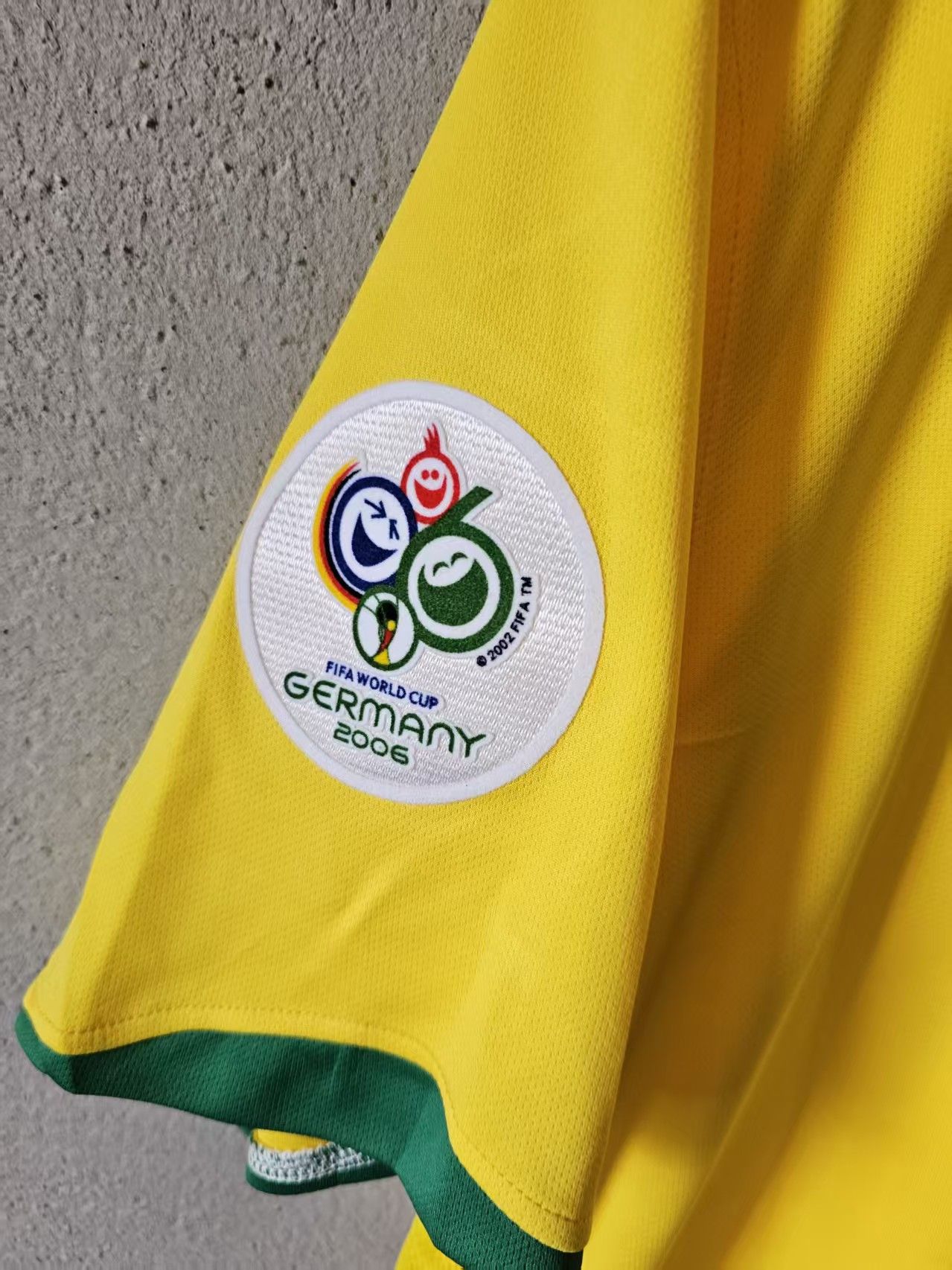 Other 2006 Brazil #8 Kaka Jersey Home Size US XL / EU 56 / 4 - 3 Thumbnail