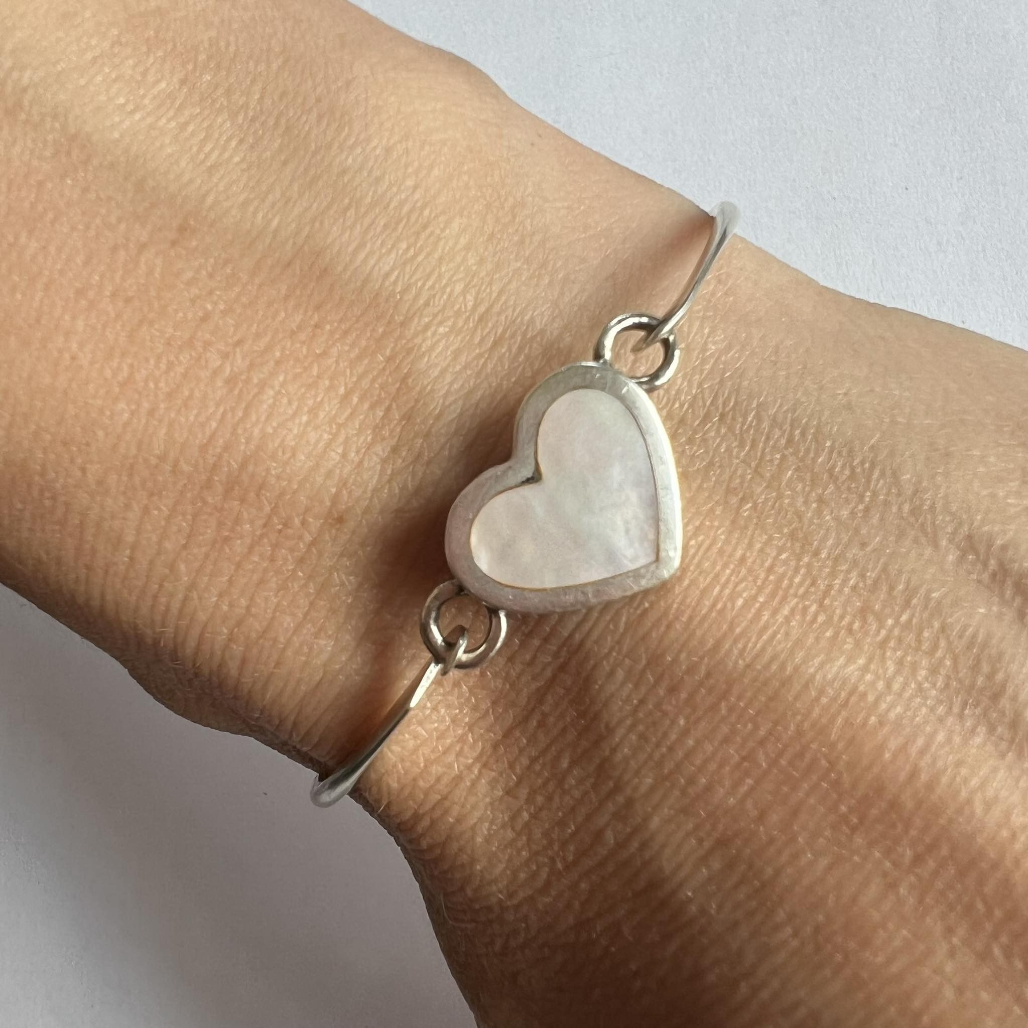 Sterling Silver Vintage Sterling Silver 925 Cuff Bangle Bracelet Pearl Italy Size ONE SIZE - 4 Thumbnail