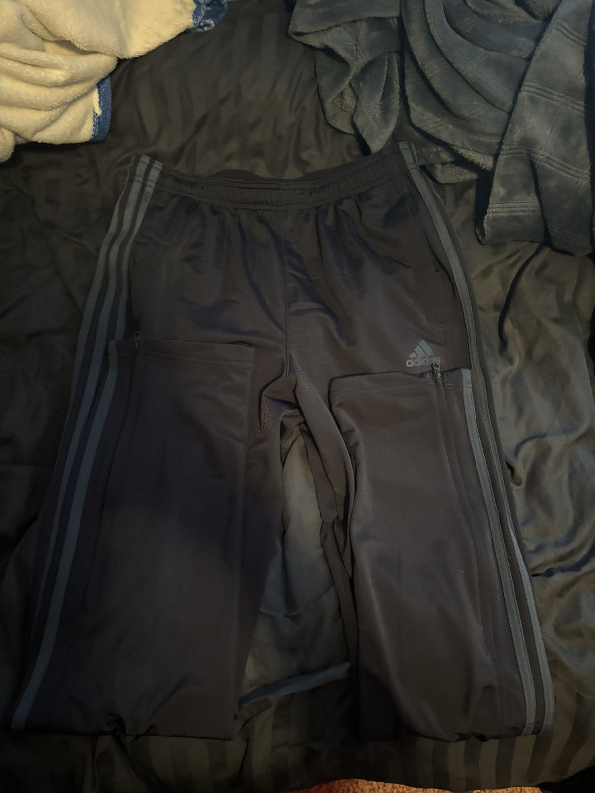 Adidas Dark Blue Vintage Adidas Joggers Size US 40 / EU 56 - 1 Thumbnail