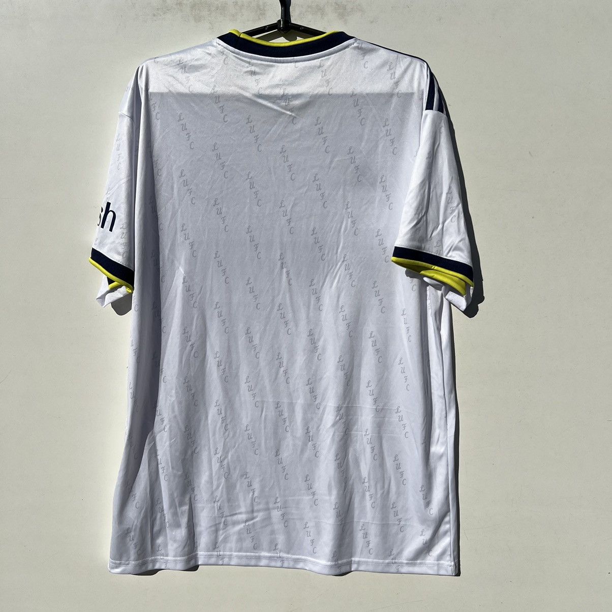 Other Leeds United sbotop jersey Size US XL / EU 56 / 4 - 6 Thumbnail