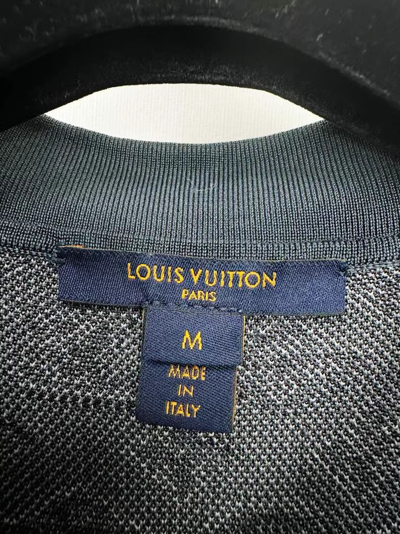 Louis Vuitton Louis Vuitton Knitted Short Sleeve Shirt Size M / US 6-8 / IT 42-44 - 2 Thumbnail