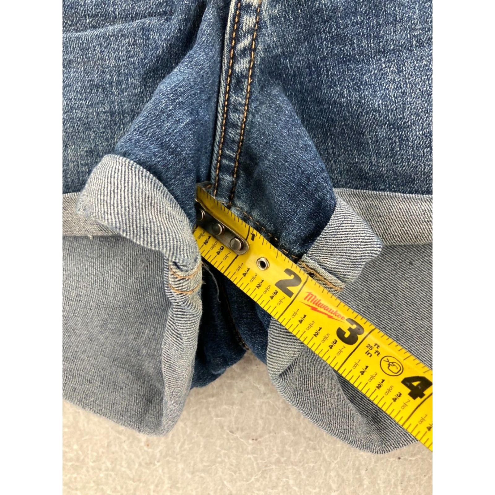 Vintage Divided Women's Blue Denim High Waist Jean Shorts Size 6 Distressed Casual 90s Size 28" / US 6 / IT 42 - 5 Thumbnail
