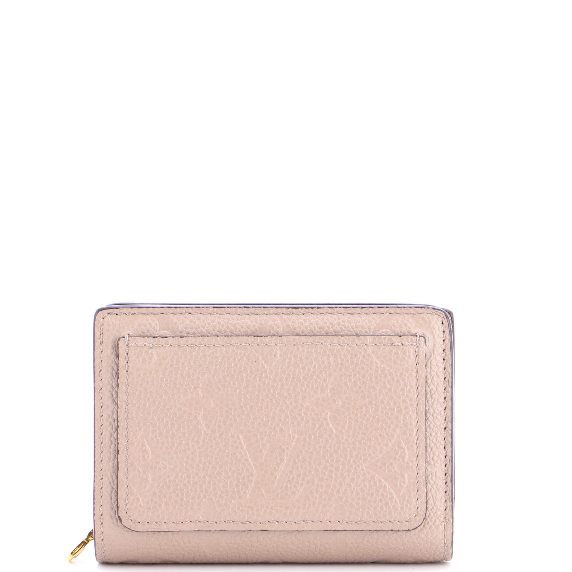 Louis Vuitton Clea Wallet Size ONE SIZE - 1 Thumbnail