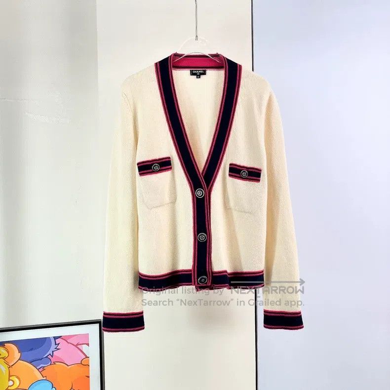 Chanel Chanel 20C beige knitted cardigan coat Size S / US 4 / IT 40 - 1 Thumbnail