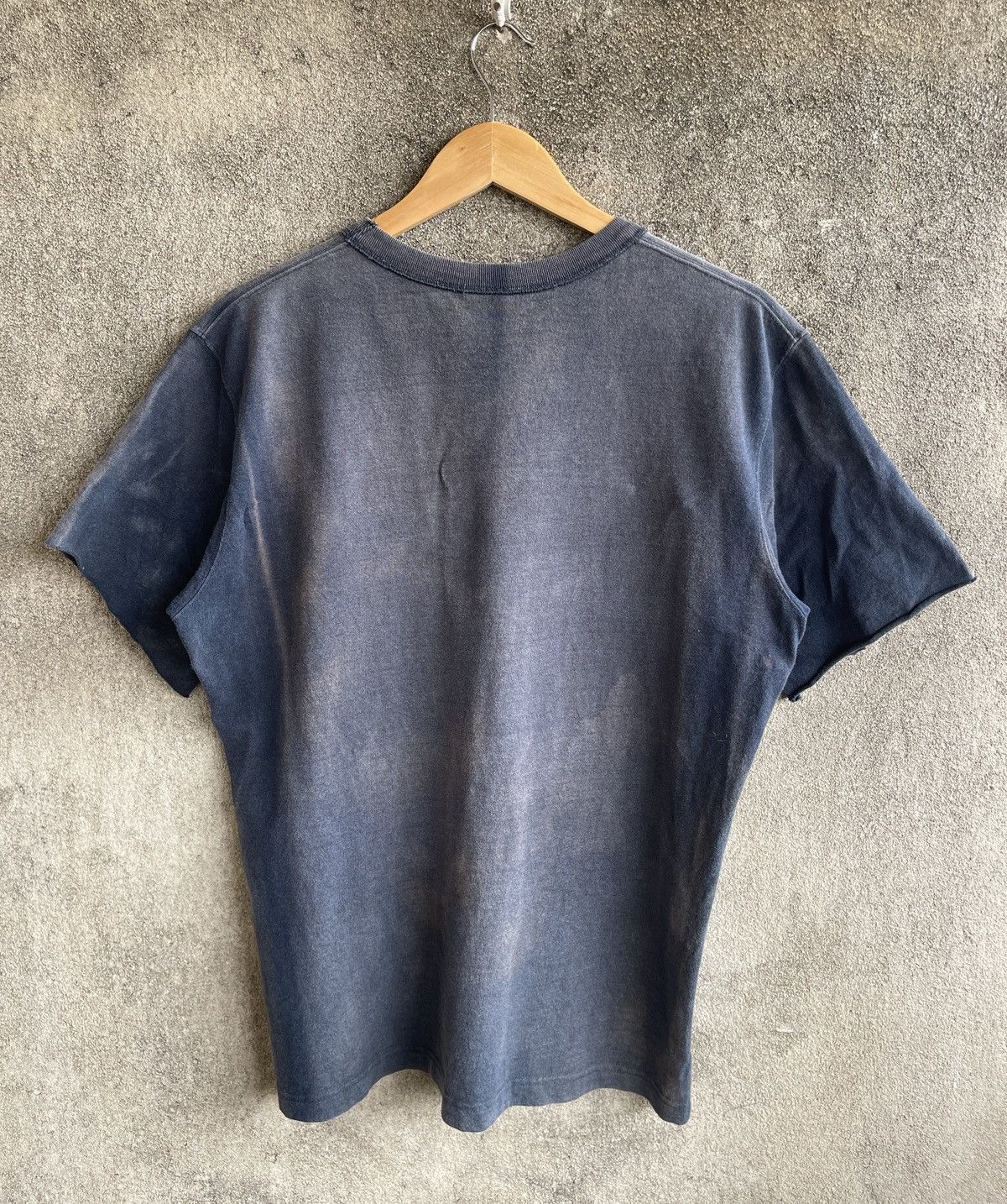 Undercover × Uniqlo Thrashed🔥UNIQLO x LEMAIRE🔥Sun FADED TSHIRT Size US L / EU 52-54 / 3 - 4 Thumbnail