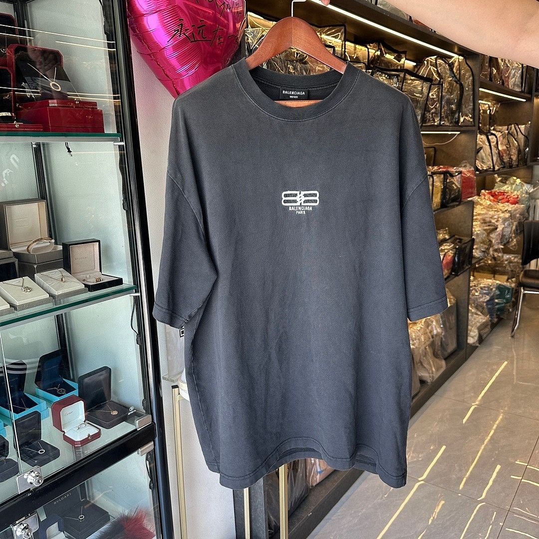 Balenciaga Balenciaga BB Embroidery T-Shirt Size L Size US L / EU 52-54 / 3 - 1 Thumbnail