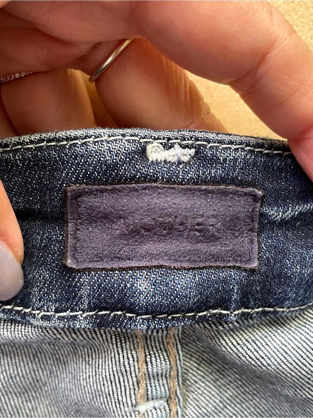 MOTHER MOTHER High Waisted Looker Ankle Fray in On the Edge Jeans Size 28" / US 6 / IT 42 - 5 Thumbnail