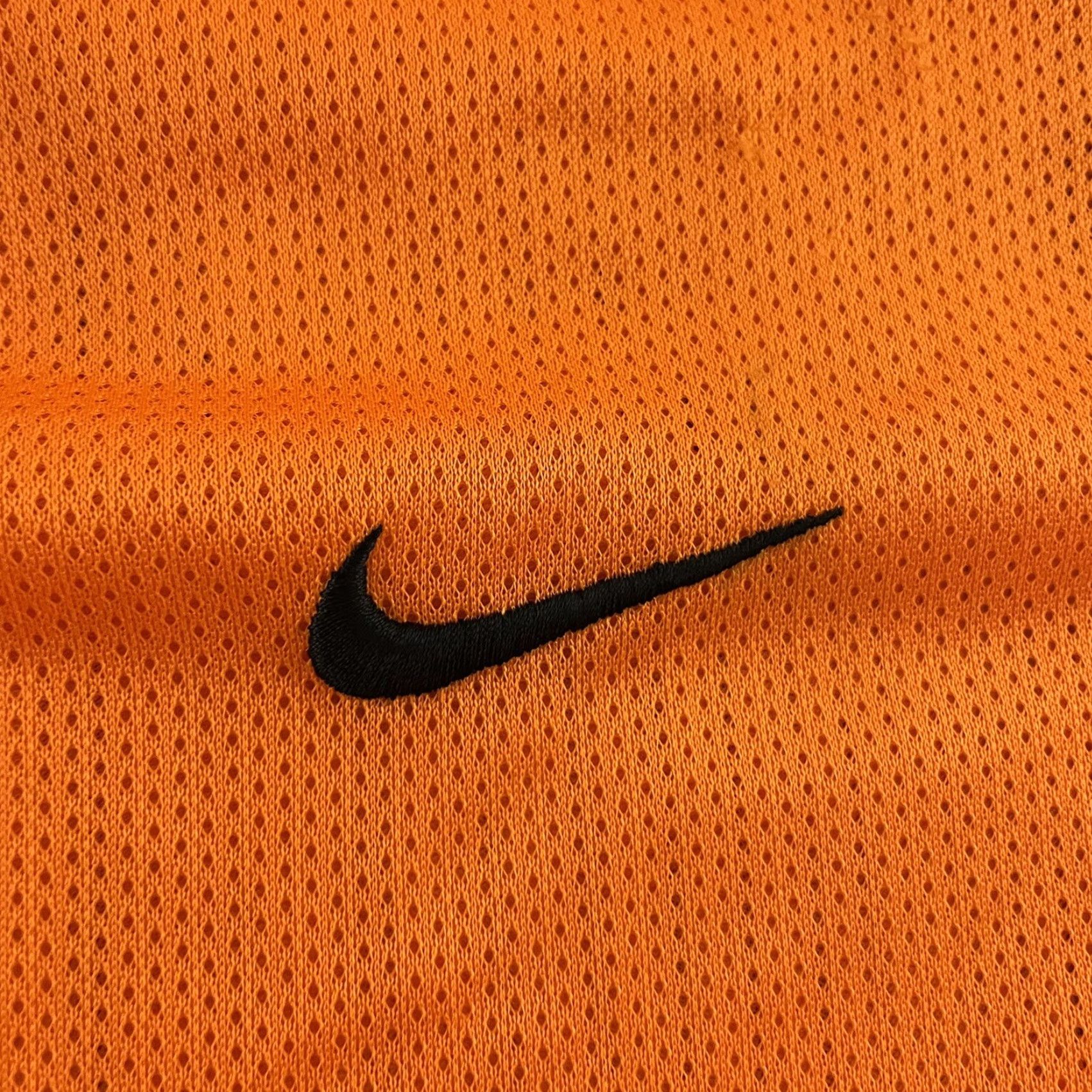 Nike Nike Essence Check Short Sleeve Athletic T Shirt Gold Medium Mens Vintage Size US M / EU 48-50 / 2 - 3 Thumbnail