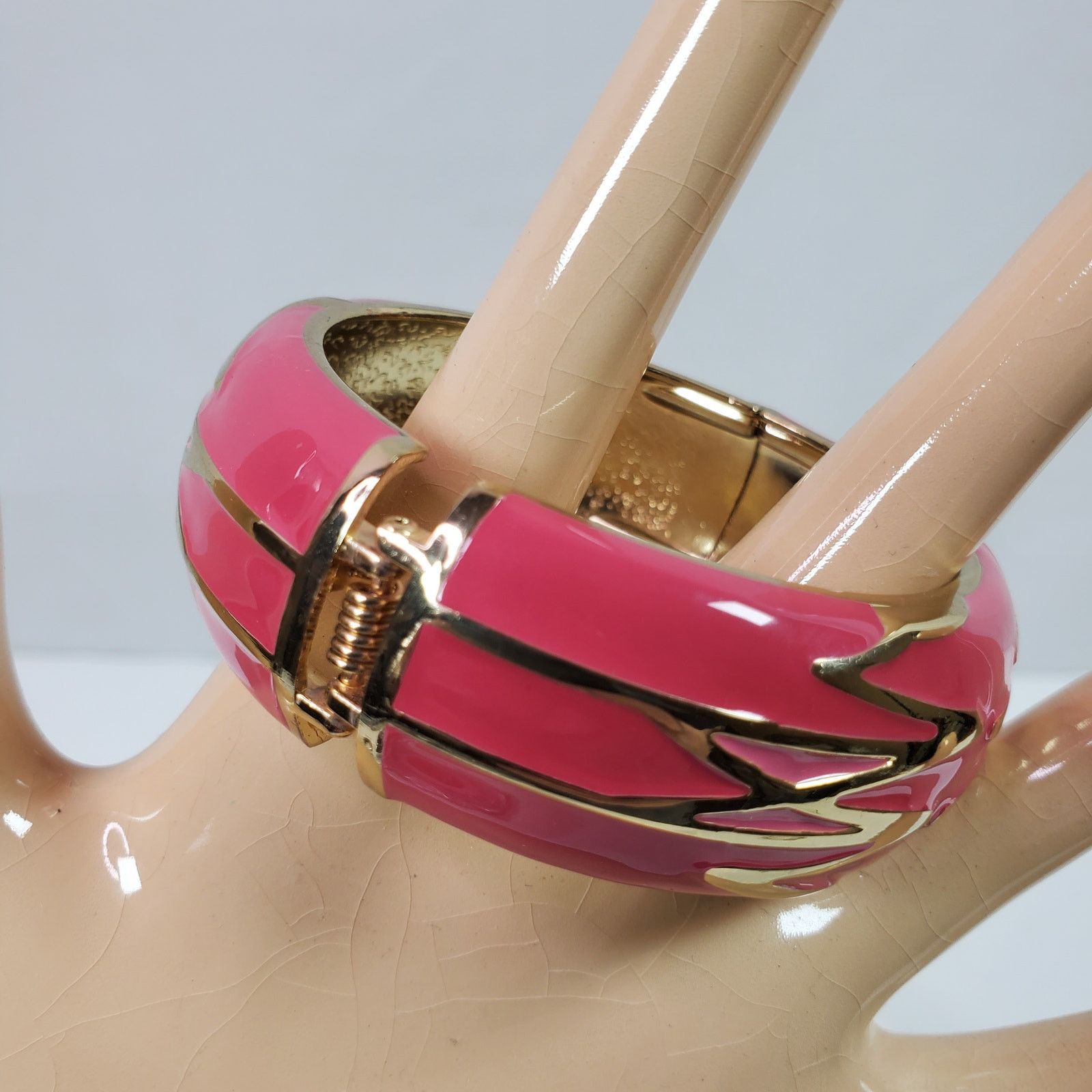 The Unbranded Brand Casual Career Pink & Gold Tone Statement Cuff Bracelet Size ONE SIZE - 4 Thumbnail