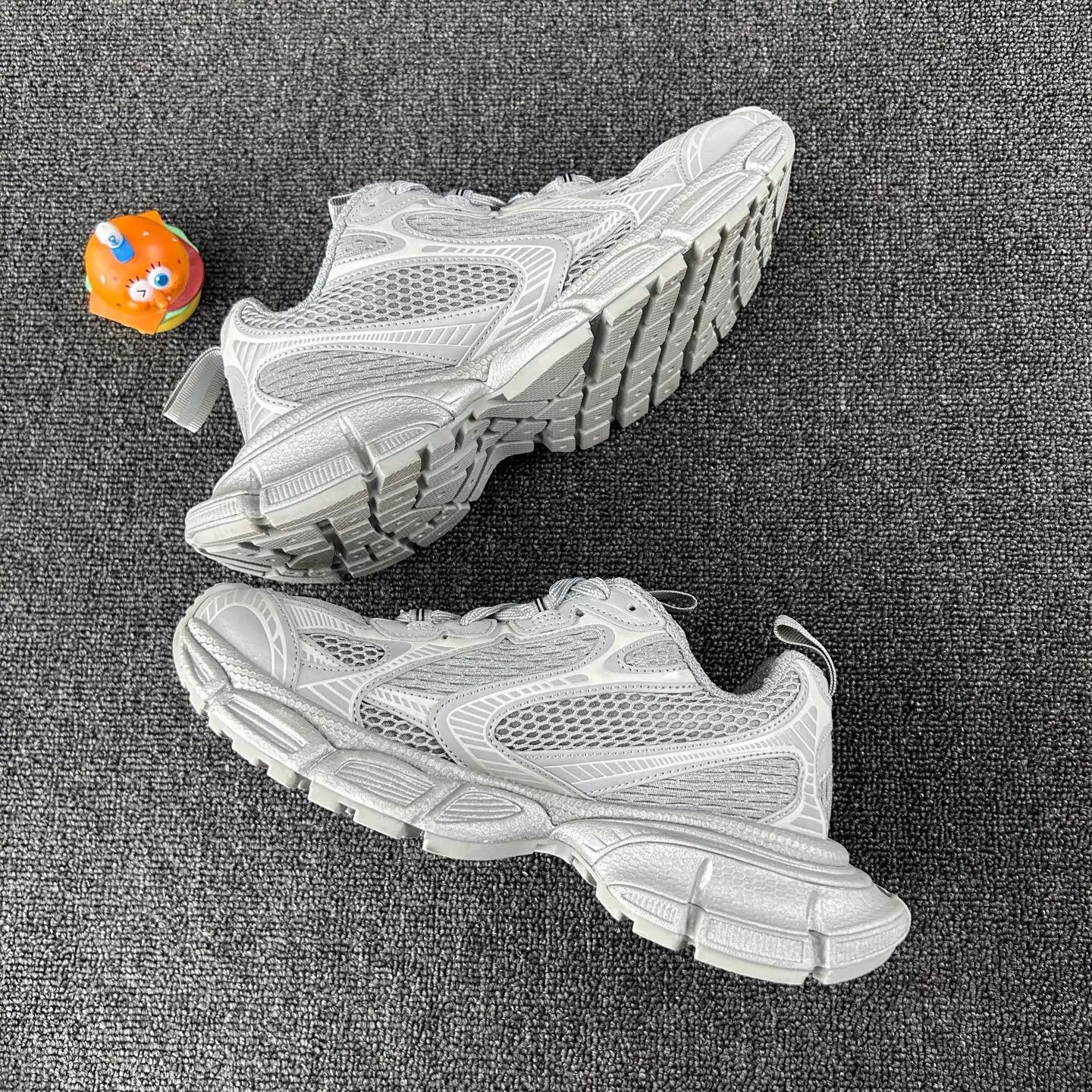 Balenciaga Balenciaga 3XL Dad Sneaker Gray EU 37 Never Worn Size US 6.5 / IT 36.5 - 3 Thumbnail