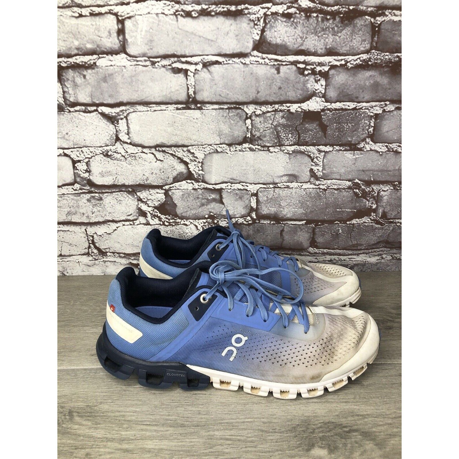 On On Cloudflow Marina White Blue Synthetic Lace Running Shoes Size US 10.5 / IT 40.5 - 22 Thumbnail