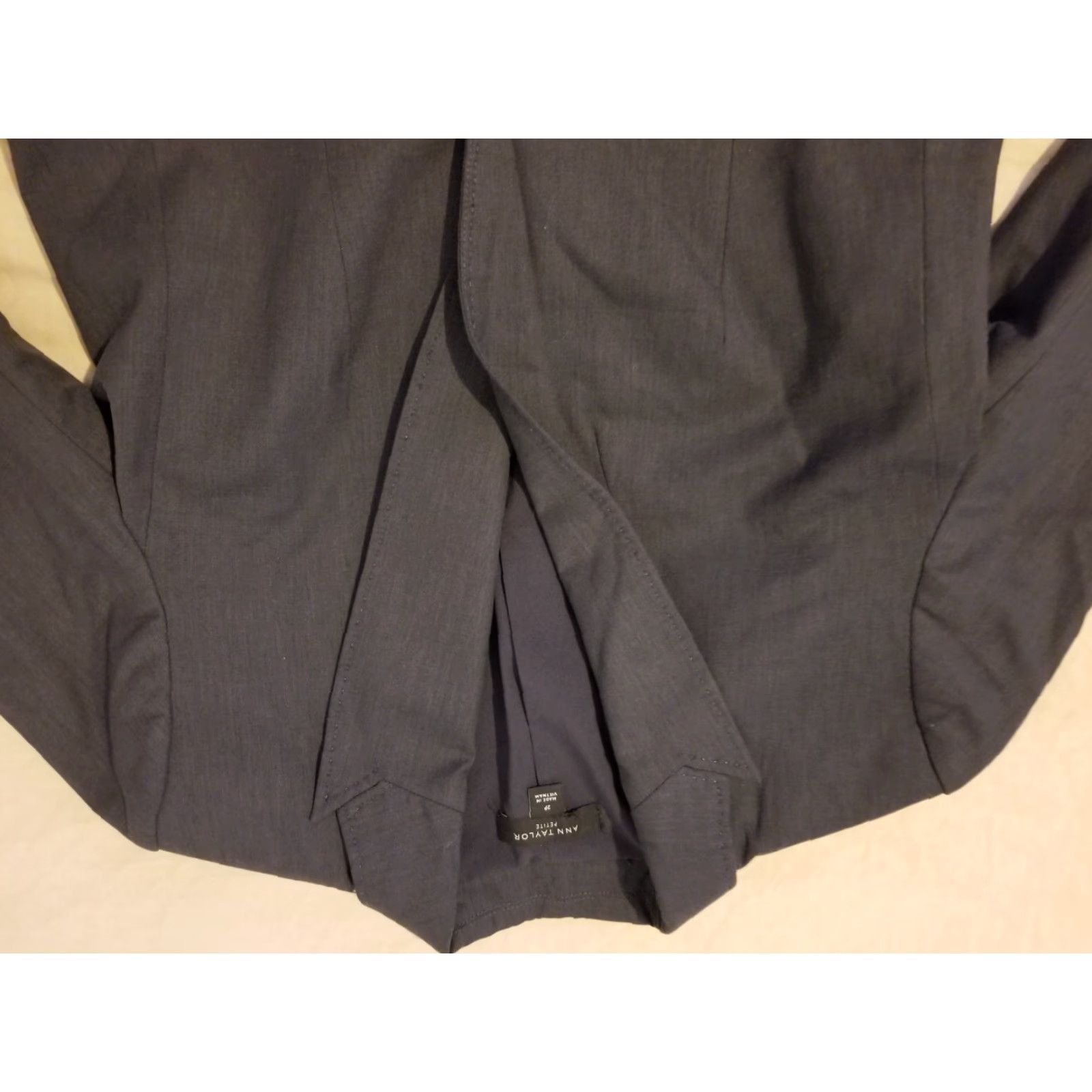Ann Taylor Womens Ann Taylor Blazer Jacket Wool 2P Petite Gray Grey Blazer Women Petite 2P Gray Size XS / US 0-2 / IT 36-38 - 2 Thumbnail