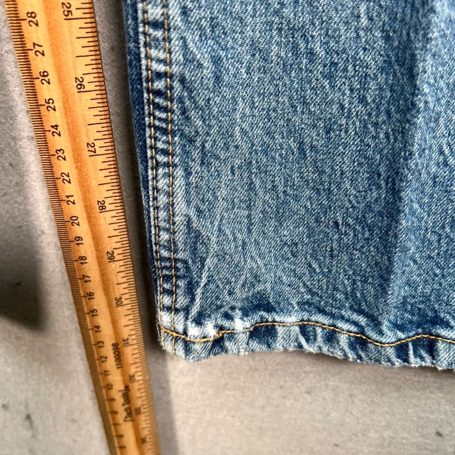 Zara Zara Jeans Womens Size 2 Light Blue Straight Leg Denim 5-Pocket 32 Inseam High Rise Vintage: No 90s Theme Womens Size 26" / US 2 / IT 38 - 7 Thumbnail