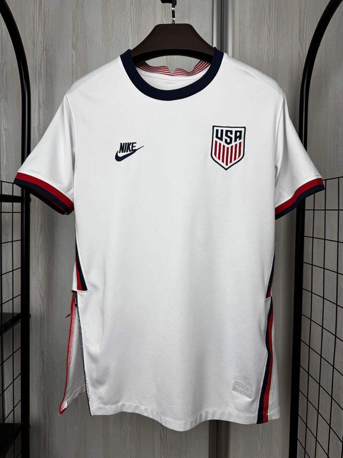 Nike Nike USA Team 2020 Soccer Jersey Football Shirt Size US L / EU 52-54 / 3 - 2 Thumbnail