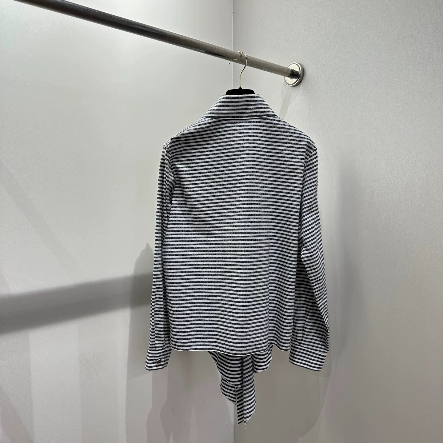 Chanel Chanel mar165 striped slogan long-sleeve shirt 34 Size XS / US 0-2 / IT 36-38 - 2 Thumbnail