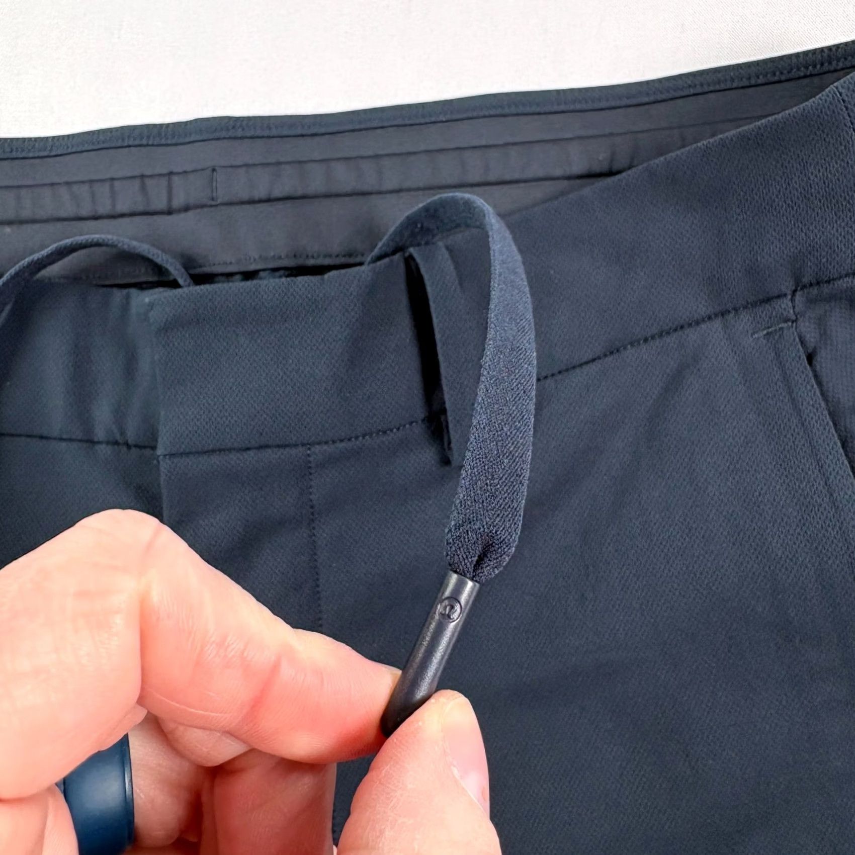 Lululemon Lululemon New Venture Trouse Pants Men 31x32 Blue Chino Preppy Casual Athleisure Slim Tapered Pockets Logo Casual Mens Blue Chino Pants Size US 31 - 2 Thumbnail