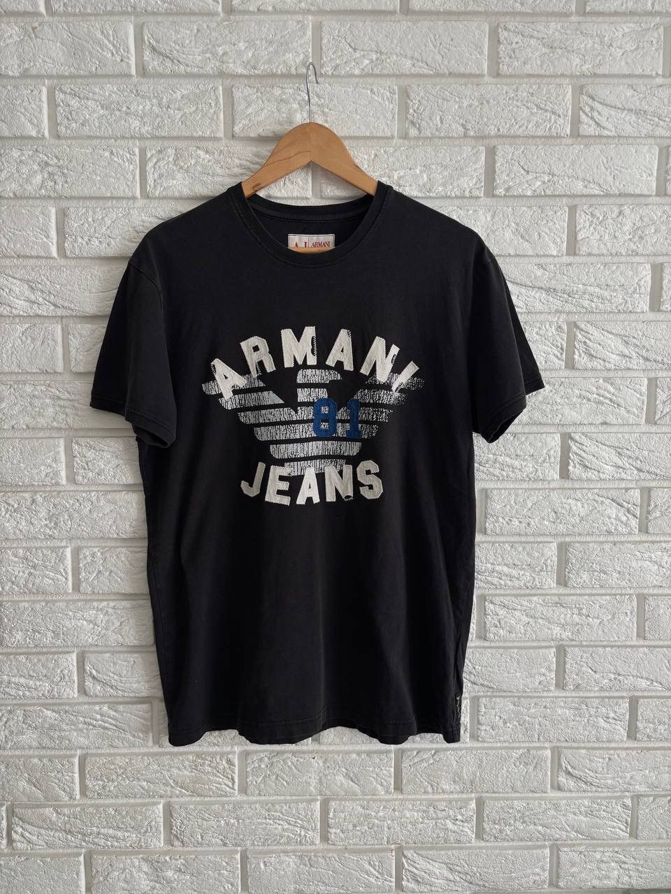Armani Armani Jeans Big Logo T-shirt vintage Y2K Size US L / EU 52-54 / 3 - 1 Thumbnail