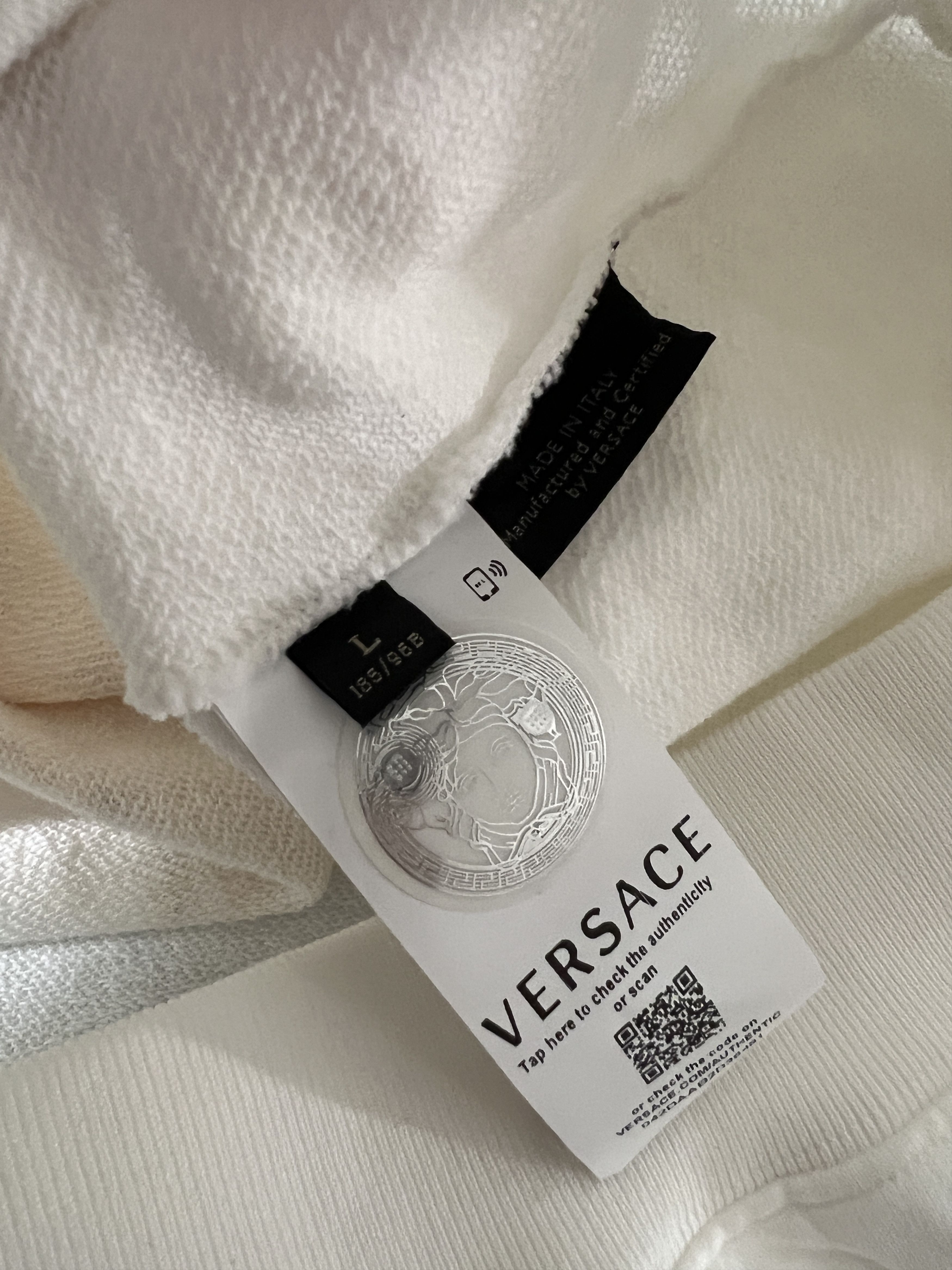 Versace AUTHENTIC new VERSACE runway PULLOVER sz L Size US L / EU 52-54 / 3 - 10 Thumbnail