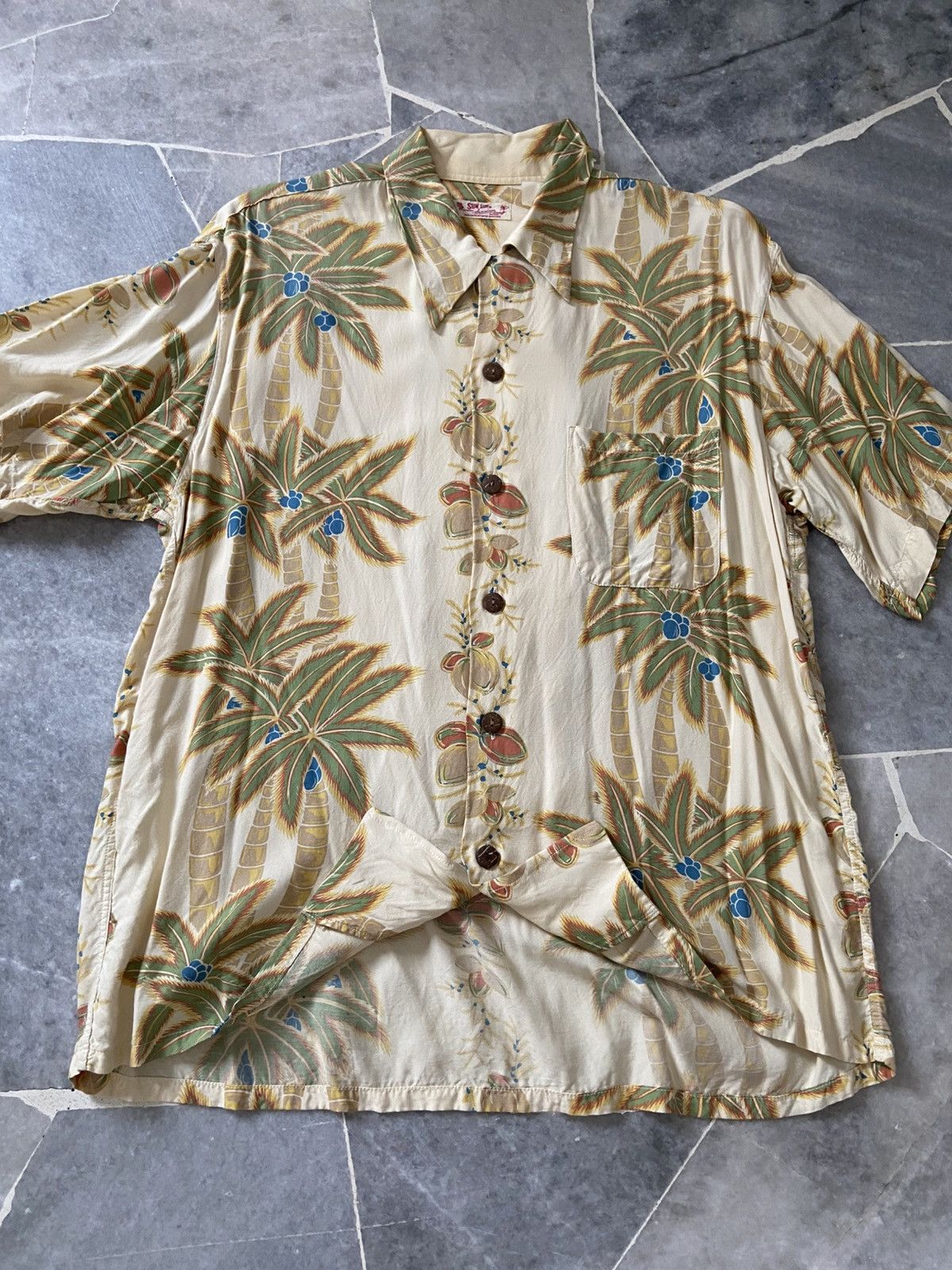 Sun Surf Vintage Sun Surf Shirt Rayon Button up Size US L / EU 52-54 / 3 - 1 Thumbnail