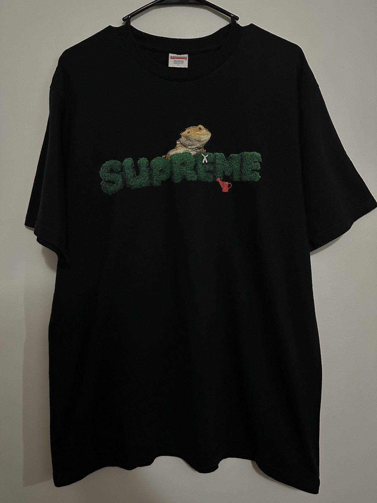 Supreme lizard hot sale tee white