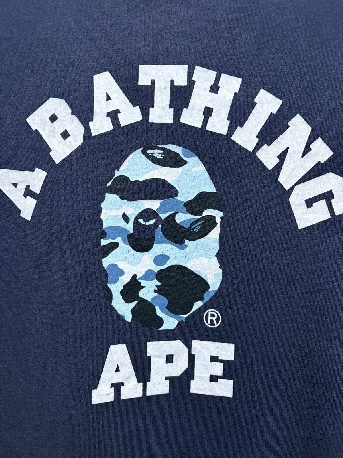 Bape 2000’s A Bathing Ape Camouflage Navy Ladies T-Shirt Size M / US 6-8 / IT 42-44 - 4 Thumbnail