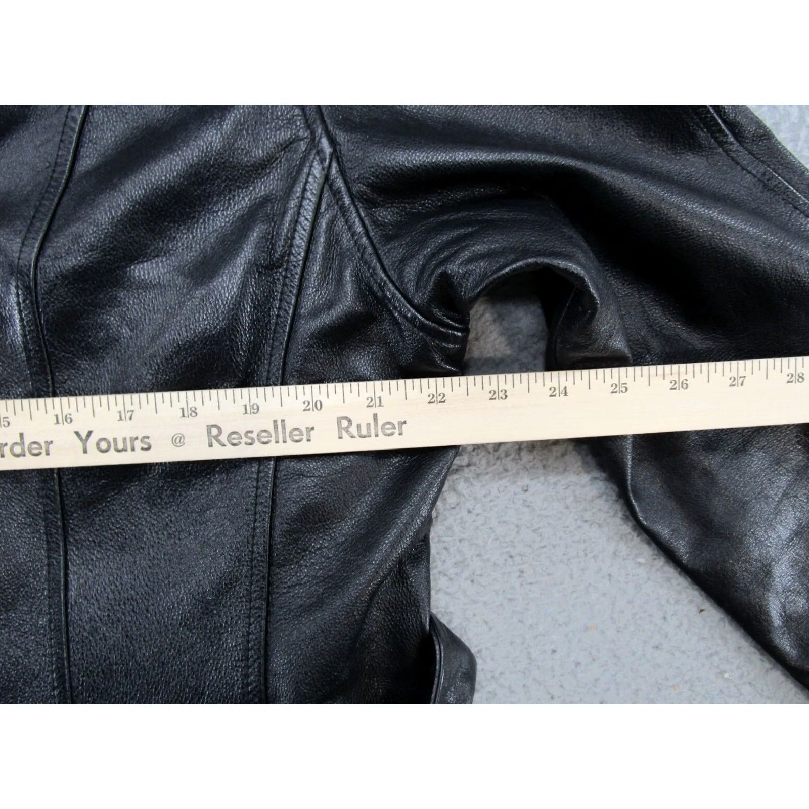 Wilson VINTAGE Wilson Leather Women’s Jacket Belted Thinsulate Insulation Ultra Full Zip SZ XL Jacket Women Black Belted 90s Fashion Mens? Womens Size XL / US 12-14 / IT 48-50 - 7 Thumbnail