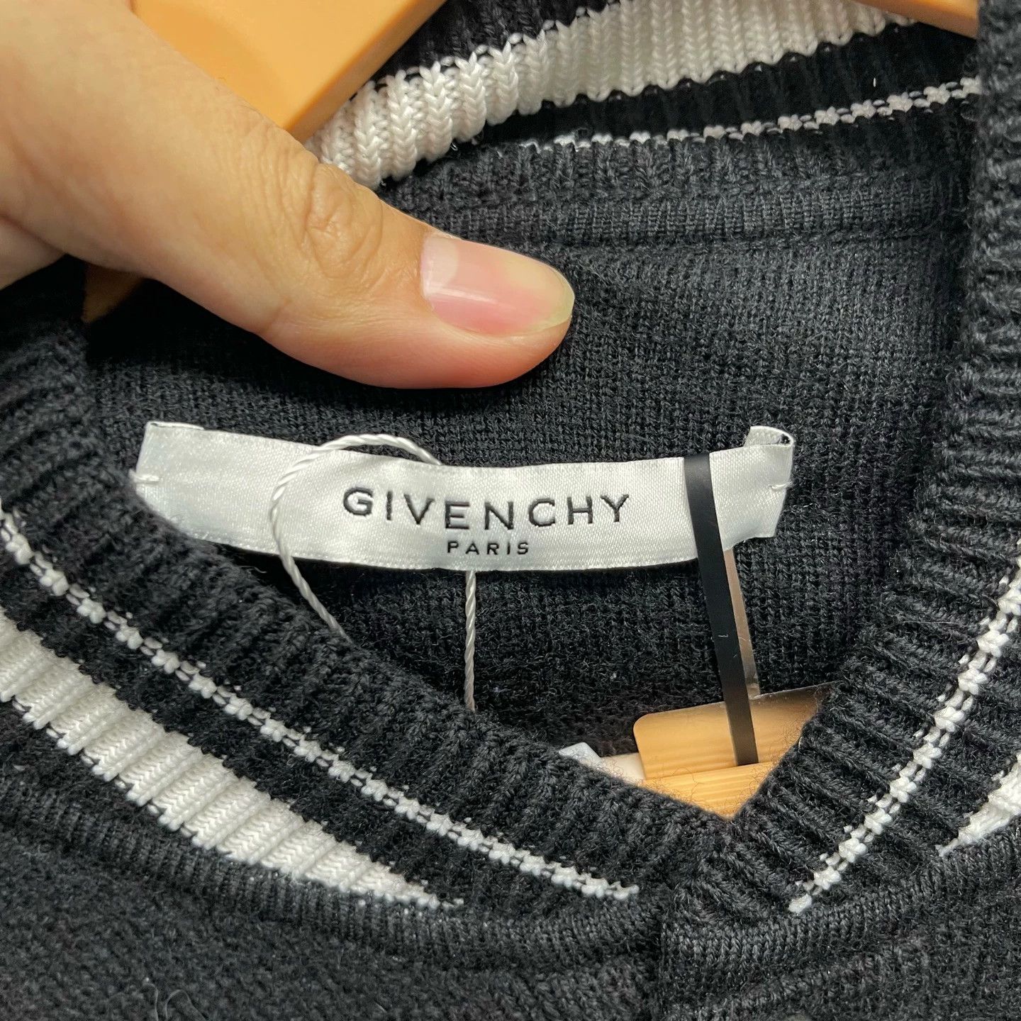 Givenchy Givenchy Wool Baseball Jacket S New Size US S / EU 44-46 / 1 - 3 Thumbnail