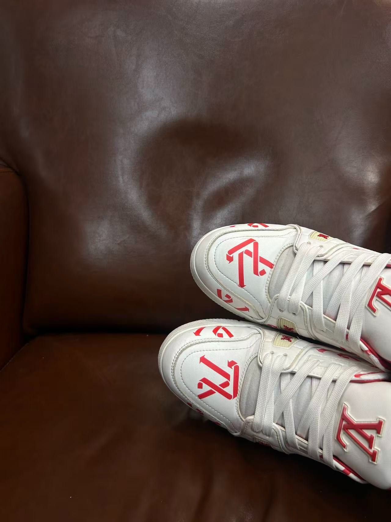 Louis Vuitton LV Trainer White Red Logo Size US 6.5 / EU 39-40 - 4 Thumbnail