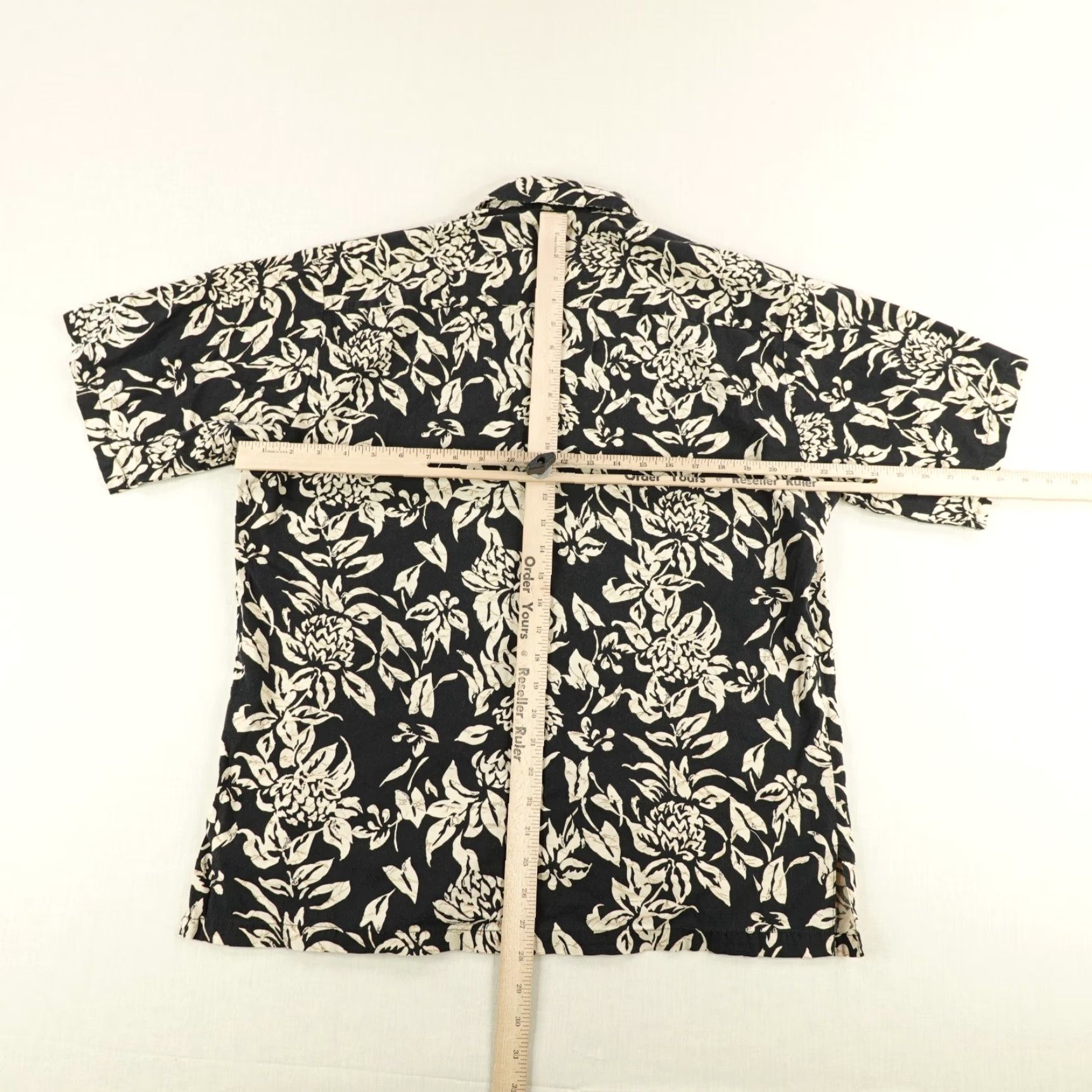 Tori Richard VINTAGE Tori Richard Men’s Short Sleeve Collared Button-Up Shirt Adult Medium Black Floral Hawaiian Tropical Beach 90s Size US M / EU 48-50 / 2 - 6 Thumbnail